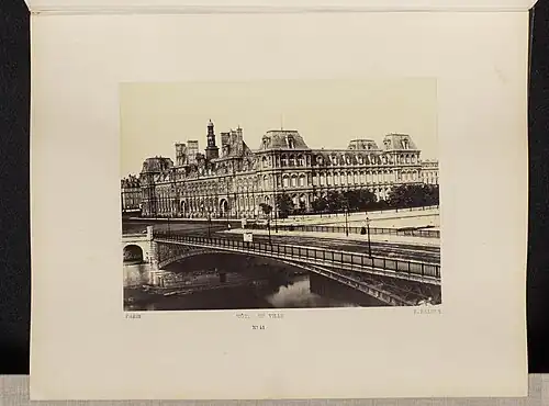 The Hôtel de Ville in the 1860s, photograph by Édouard Baldus