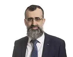 פורטרט של נתן1.jpg