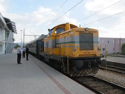 Čapljina border station, with an ex-DB 212.184 diesel.