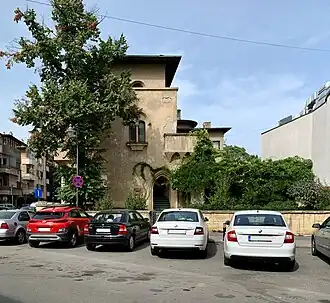Moorish - Emanoil Tătărăscu and Enescu House (Strada General Eremia Grigorescu no. 12), Bucharest, by Ion Giurgea, 1936[68]