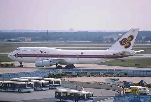 Boeing 747-300