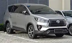 Toyota Innova (AN140)