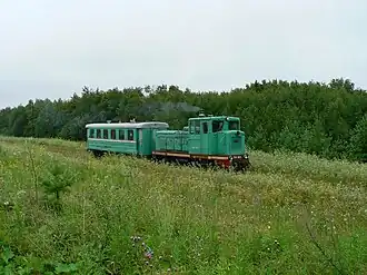 TU4-1800 with passenger train