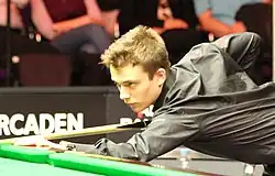 picture of Alexander Ursenbacher at a snooker table