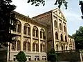 Staro zdanje Building