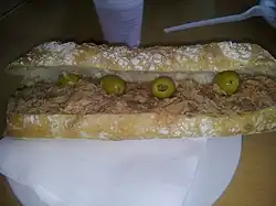 Bocadillo Tuna fish with olives