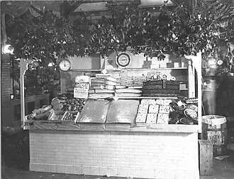A stand in 1915