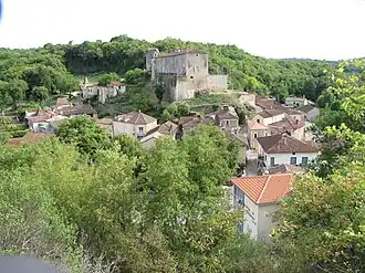 A general view of Blanquefort-sur-Briolance
