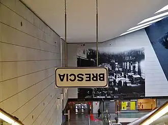 Underground Brescia signal at Stazione FS entrance