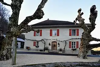 The former transhipment house at Entreroches