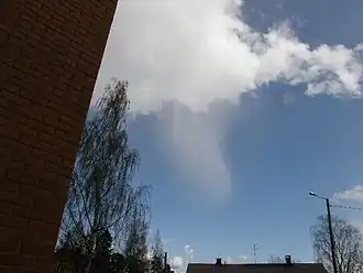 Rain evaporating before reaching the ground (virga)