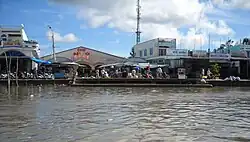 Đất Mũi Market