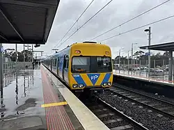 Comeng 565M had just completed the down Craigieburn service awaits to turn back around to Flinders Street via City Loop at Craigieburn station Platform
