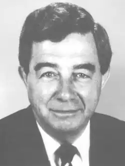 De Beer (cropped).png