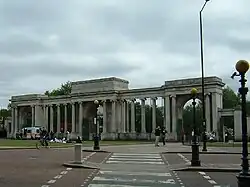 Screen, Hyde Park Corner