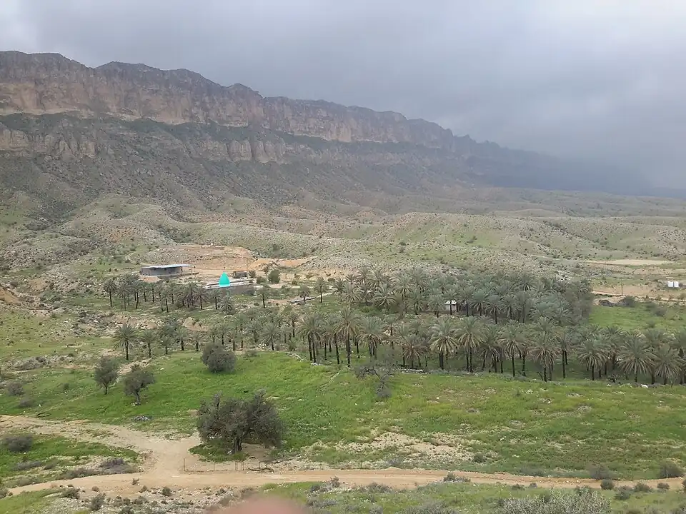 The village of Dumiti in Jam County