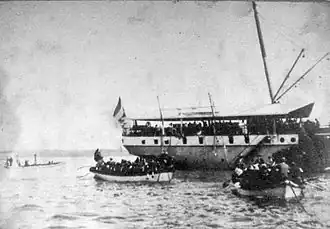 Dutch troops landing at Sanur during the Dutch intervention in Bali (1906).