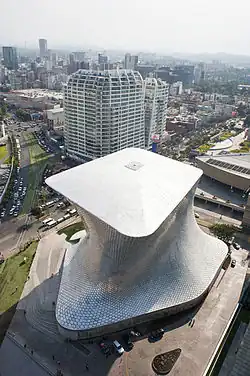 Museo Soumaya Plaza Carso. Behind, Grand Polanco apartment complex