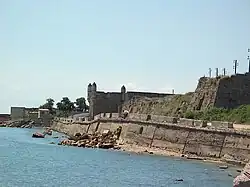 Yeni-Kale, coast side