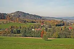 Kletno with the Krzyżnik mountain in the background