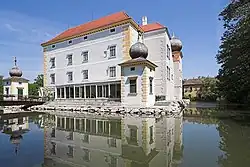 Water palace in Kottingbrunn