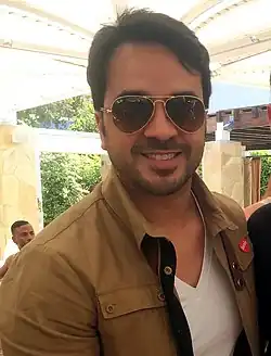 Luis Fonsi (2015–2016)