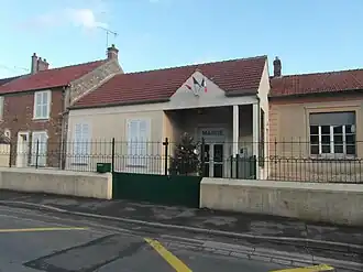 The town hall in Aubepierre-Ozouer-le-Repos