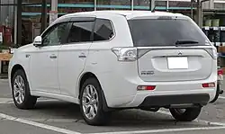 Mitsubishi Outlander PHEV (pre-facelift)