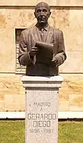 Monument to Gerardo Diego.