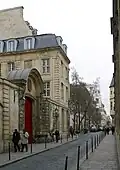Rue des Archives at no 45
