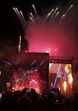 McCartney performing "Live and Let Die" at Camping World Stadium