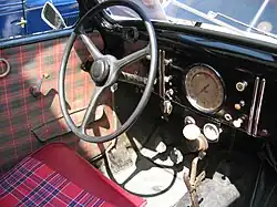 Peugeot 202 interior