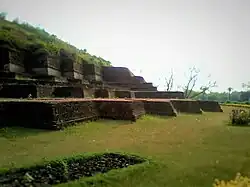 Cruciform star-shaped stupa Lauriya Nandangarh – 4th-3rd century BC stage 1 cruciform, 1 BC stage 3 colossal stupa