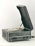 RR 122 tabletop radio phonograph (1961)