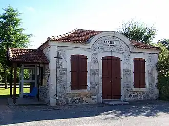 The town hall in Sauméjan