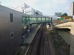 Shepherd's Bush Overground stn