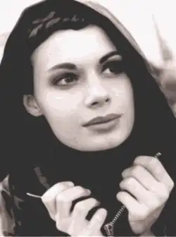 Same photograph vectorized with Inkscape's "Trace Bitmap" function, based on potrace, 1.05&nbsp;MB