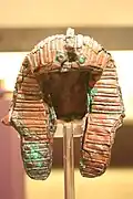 Miniature metal nemes