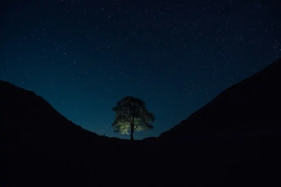 Astrophotography at the Sycamore Gap