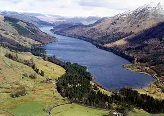 A long thin lake, sandwiched between two mountains