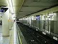 Ginza Line platforms, 2006