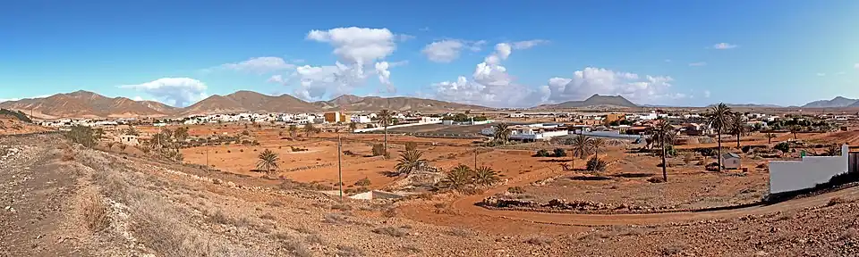 Tuineje village