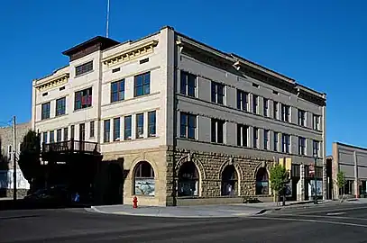Vale Hotel and Grand Opera House