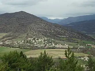 A general view of the village of Mirabeau