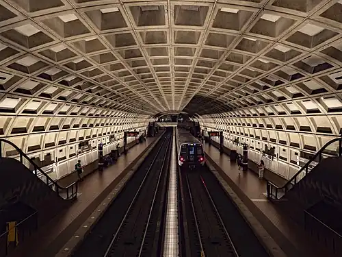 Image 75The Smithsonian station of the Washington Metro in 2021 (from National Mall)