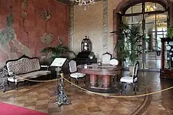 Chinese Salon