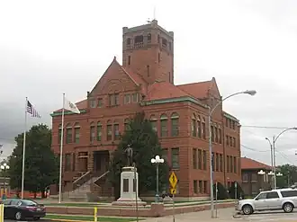 Warren County Courthouse in Monmouth